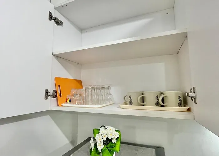 2br Family For 6pax Near It Park Budget At Urban Deca Homes Banilad By Gerra Unit Nathan